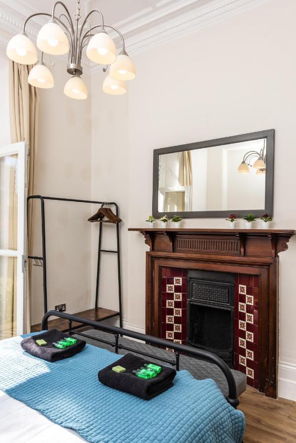 3 Bedroom Garden Apartment Opposite The Beach Brighton Eksteriør billede